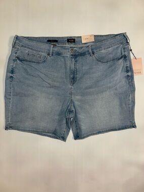 NYDJ Size 28 Plus Light Wash Denim Shorts NWT | Lift Tuck Stretch Jeans